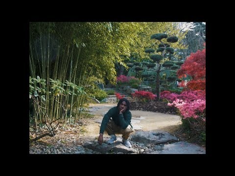 Video thumbnail for Être ailleurs