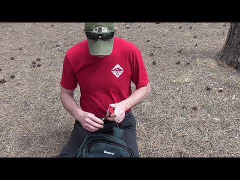 Demo of how the Renogy Solar Backpack works.
