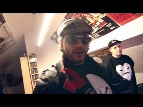 Orgi69 feat. Dissziplin & SmokeM - Bitches kommen Bitches gehen