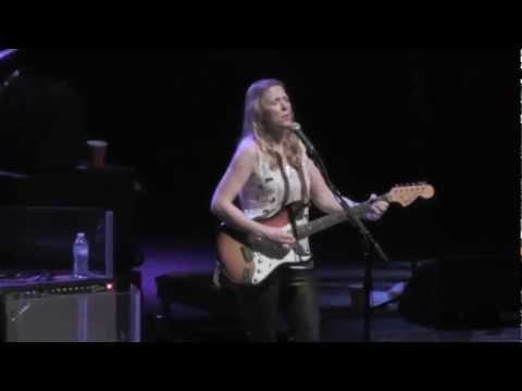 Tedeschi Trucks Band - Angel From Montgomery/Sugaree