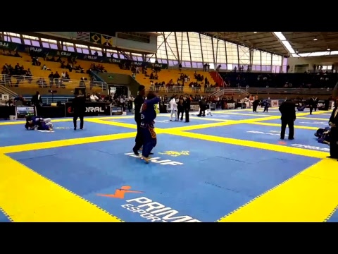 Pedro Henrique Elias x Luan Azevedo - Campeonato Brasileiro de Jiu-Jitsu IBJJF 2017
