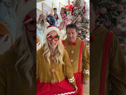 You ready?? You coming ??? Sibling Gift Exchange here we COME!!!! 🎅🏼🎄❤️ #siblings #giftexchange