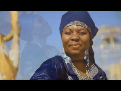 Annie Flore Batchiellilys Le Chant C'est Mon Champ Video Officielle CEO World Films