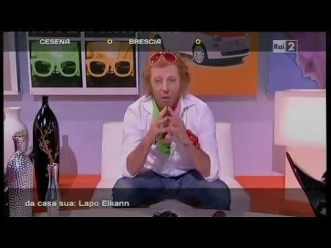Lapo Elkann (Ubaldo Pantani) e la lettura