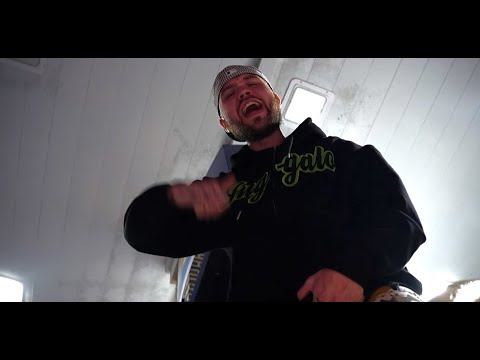 64bithustla and Mic Drop Media