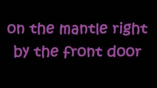 Brantley Gilbert - Picture on the Dashboard lyrics