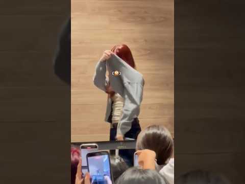 when they saw a couple of fans kissing #gl #milklove #couple #wlw #milkpansa #loverrukk #thaigl