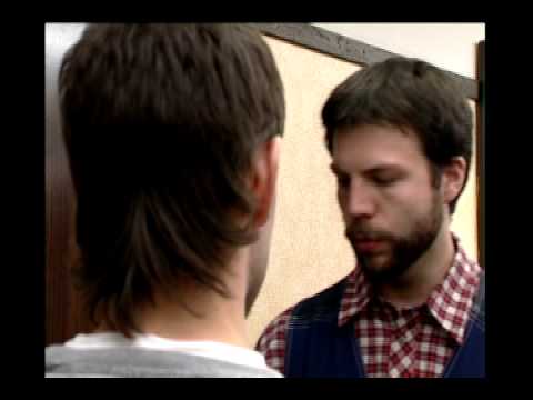 En kortfilm om en lat vaktmästare som ska lära upp en ny kille på jobbet.
Gjord under Raketfilm 2007, en värmländsk filmtävling där man gör film på ett dygn.