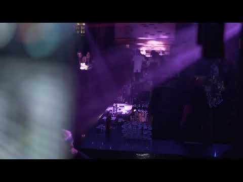 Black Light Present ILLEOO