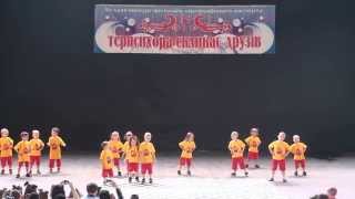 preview picture of video 'Танец Hakuna Matata - IDC.Терпсихора скликає друзів Чернигов 01.06.2014'