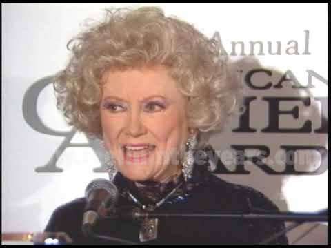 Phyllis Diller • 1989 American Comedy Awards (Press Conference & Red Carpet) [RITY Archive]