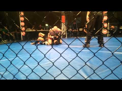 Alex O -70   Escalate Challenge 9 Shootfighting