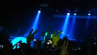 Two Fingerz Live @ Roma (Circolo Degli Artisti) - 02/05/2014 - UNA BOMBA ATOMICA