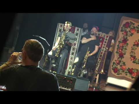 Rambo Amadeus Interplanetarni Koncert - O kako je teško biti car