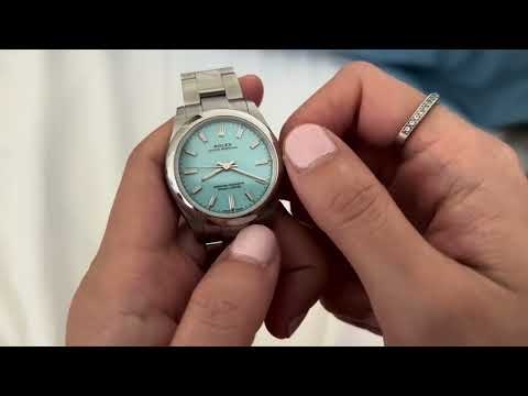 How to wind your Rolex Oyster Perpetual and set time