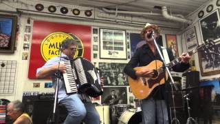 Zachary Richard - "La ballade de Jean Saint Malo @ 1:39"