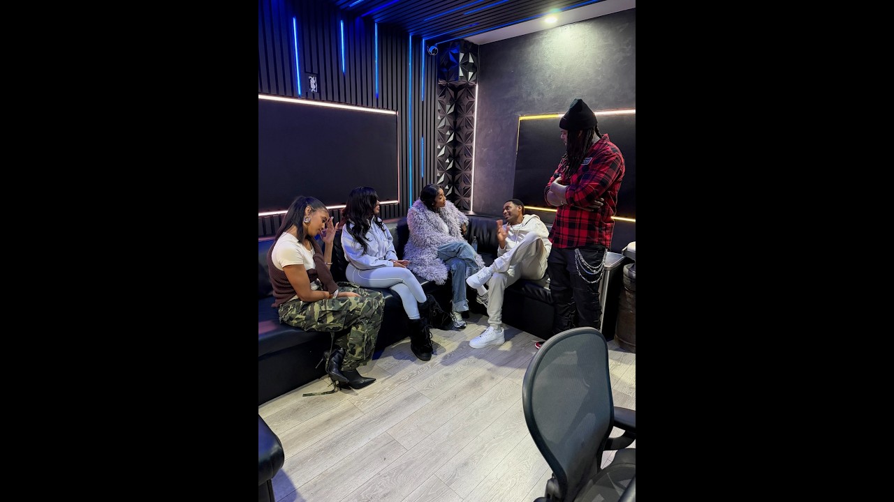 When Wayne asks Nina and Lyrica to have a sing off!