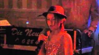 Lisa-Marie singt "Du fehlst mir so" aus dem Film "Rock it"