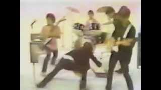 Dickies - Paranoid 26 .7,1979 [GhOsT^]