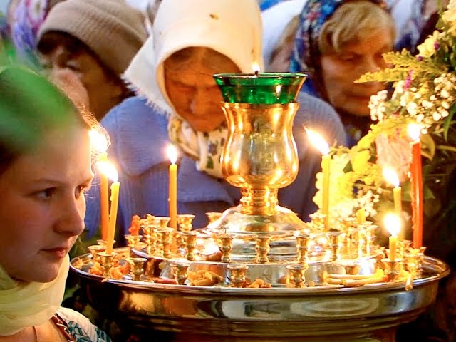 Радостный праздник, наполненный свежестью луговых цветов и летним настроением