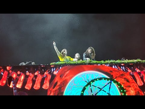 Lost lands thursday pre party 2022 level up b2b sullivan king, subtronics b2b John summit