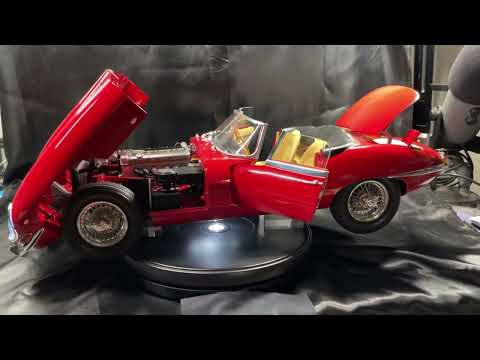 Agora Models Fantastic 1961 Jaguar XKE