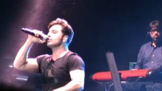 Bustamante ● Ya no puedo esperar ● #VivirEnConcierto Fibes (Sevilla) 20/02/2015