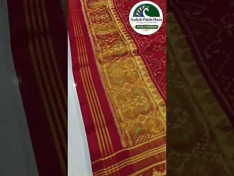 Red Ghughra Border Navratan Manekchowk Mix Motifs Single Ikat Patola Saree 6 Ply Silk
