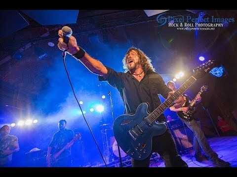 THE PRETENDER - Foo Fighters Live (Fooz Fighters Tribute)