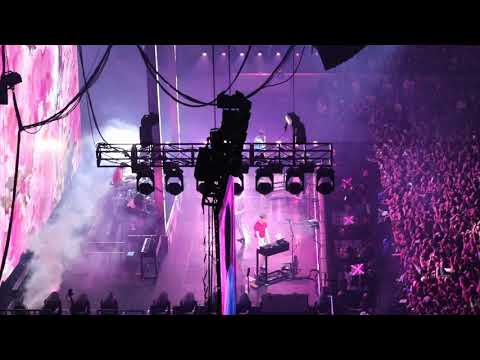 Narcissist - No Rome ft. The 1975 (Live in Manila)