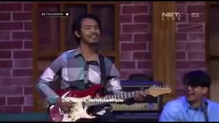 Download lagu Dodit Mulyanto Main Gitar Dan Nyanyi Ngerayu Tasya... mp3