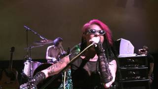 L.A. Guns (Tracii Guns &amp; Dilana) Here It Comes - Jaxx - 11-12-11