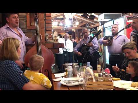 Strumicka tajfa - Jedna za drugom