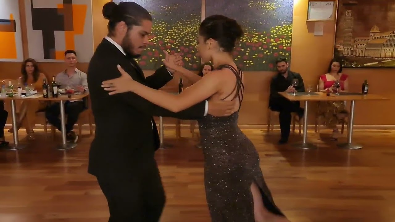 Mariane Ribeiro & Sandson Júnior (1/3) - Lluvia de Abril - Caló - Milonga ACDC Brasília