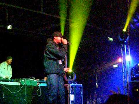 Iron Braydz - Hang (Live @ Custard Factory)