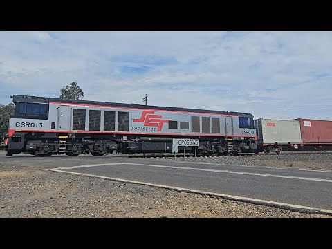 7922V SCT up "Dooen Express" (CSR013, 30W), Dooen to Melbourne, 1130, 16/10/25, Murtoa VIC 