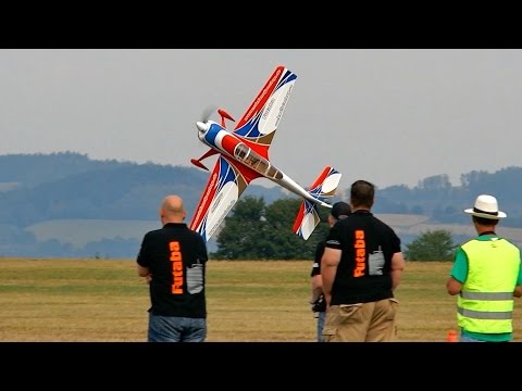 SKILLFUL FLIGHT TO MUSIC 3D AEROBATICS SUKHOI SU-29 MARKUS ZOLITSCH / United-RC-Flights Bayr. 2016