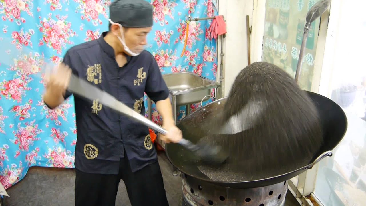 台南超人氣老街　傳說美食隱藏小巷中