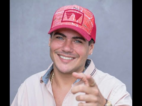 Jovani Vazquez cold stone comercial