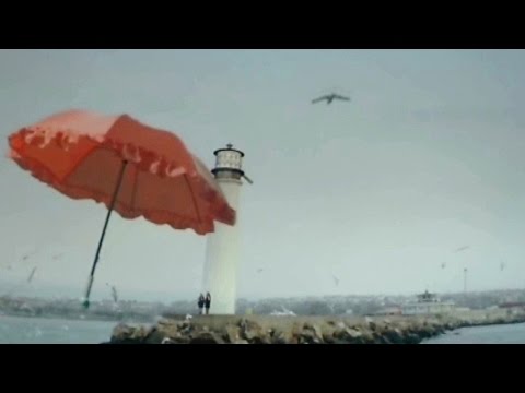 Η ομπρέλα του Βοσπόρου - Ευανθία Ρεμπούτσικα | An umbrella over Bosphorus - Evanthia Reboutsika