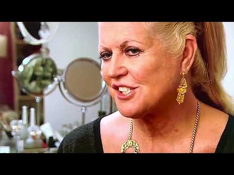 Kim Woodburn (1) • Come Dine With Me