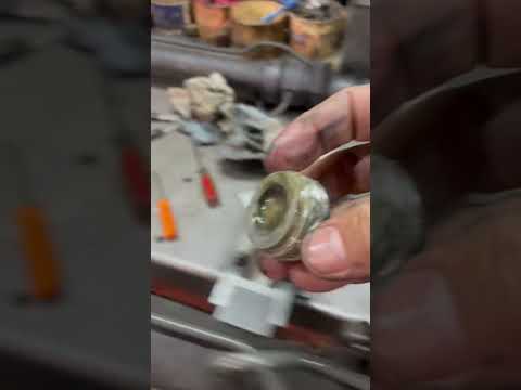 Disassemble a power steering Rack and Pinion 💪 #howto #cars #how #remanufacturing #toyota #nissan