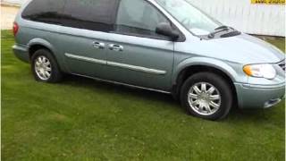preview picture of video '2005 Chrysler Town & Country Used Cars Gratiot WI'
