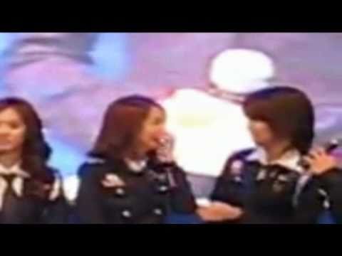 셩윤 SooNa #35 - Sooyoung clings onto Yoona (2009)