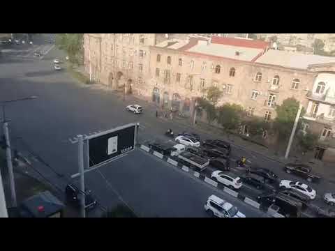 Քաղաքացիներն ազդանշաններով իրենց բողոքն են հայտնում Նիկոլ Փաշինյանին