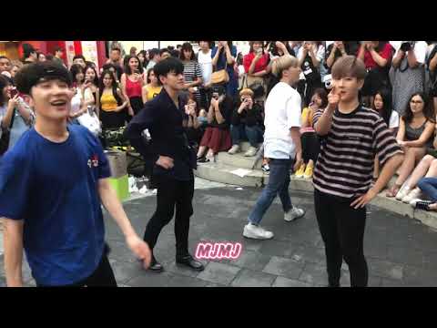 190804 [M.Y.M./ Maxxam]  Red Flavor - Red Velvet