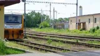 preview picture of video 'Vlak Regionova na přejezdu u nádraží v Písku'