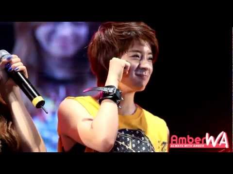 120728 f(x) Amber 's Aegyo ♥ @ Oak Valley Summer Festival