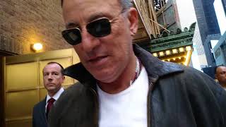 Bruce Springsteen Arrives to Theatre