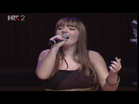 Alma Subašić ~ SINOĆ JA I MOJA KONA • Sevdah u Lisinskom 2010.